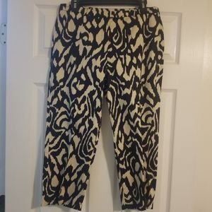 Larry Levine Animal Print Slim Leg Cropped Pants NWT